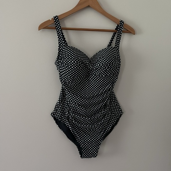 Niptuck Multi Fit Cup One Piece Swimsuit Black White Polka Dot Size 8 - Picture 15 of 16